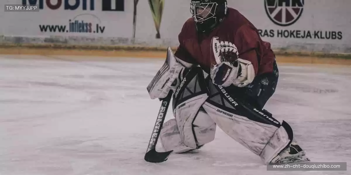 周边好物,粉丝专属!👕🎁 从球衣到纪念章,把热爱穿在身上!